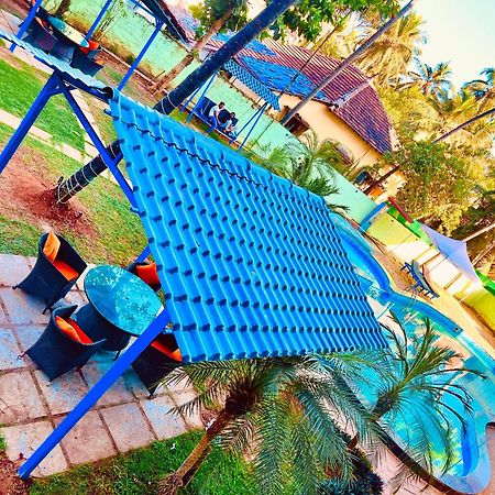 Summer Beach Resort, Goa - #Near Baga Beach #Swimming Pool #Garden #Bar #Lift #Premium Rooms #Property Of The Year #70565-84665 Calangute Dış mekan fotoğraf