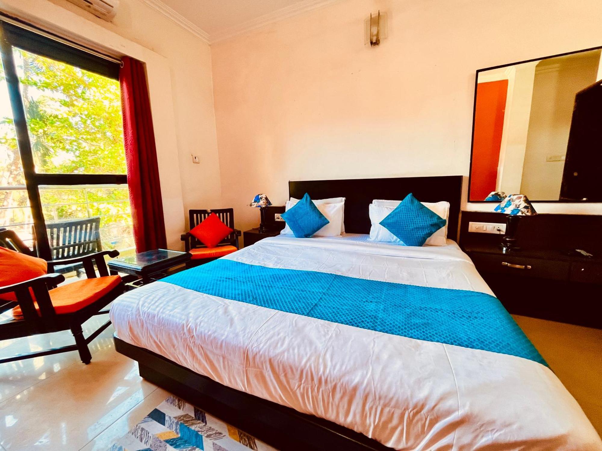 Summer Beach Resort, Goa - #Near Baga Beach #Swimming Pool #Garden #Bar #Lift #Premium Rooms #Property Of The Year #70565-84665 Calangute Dış mekan fotoğraf