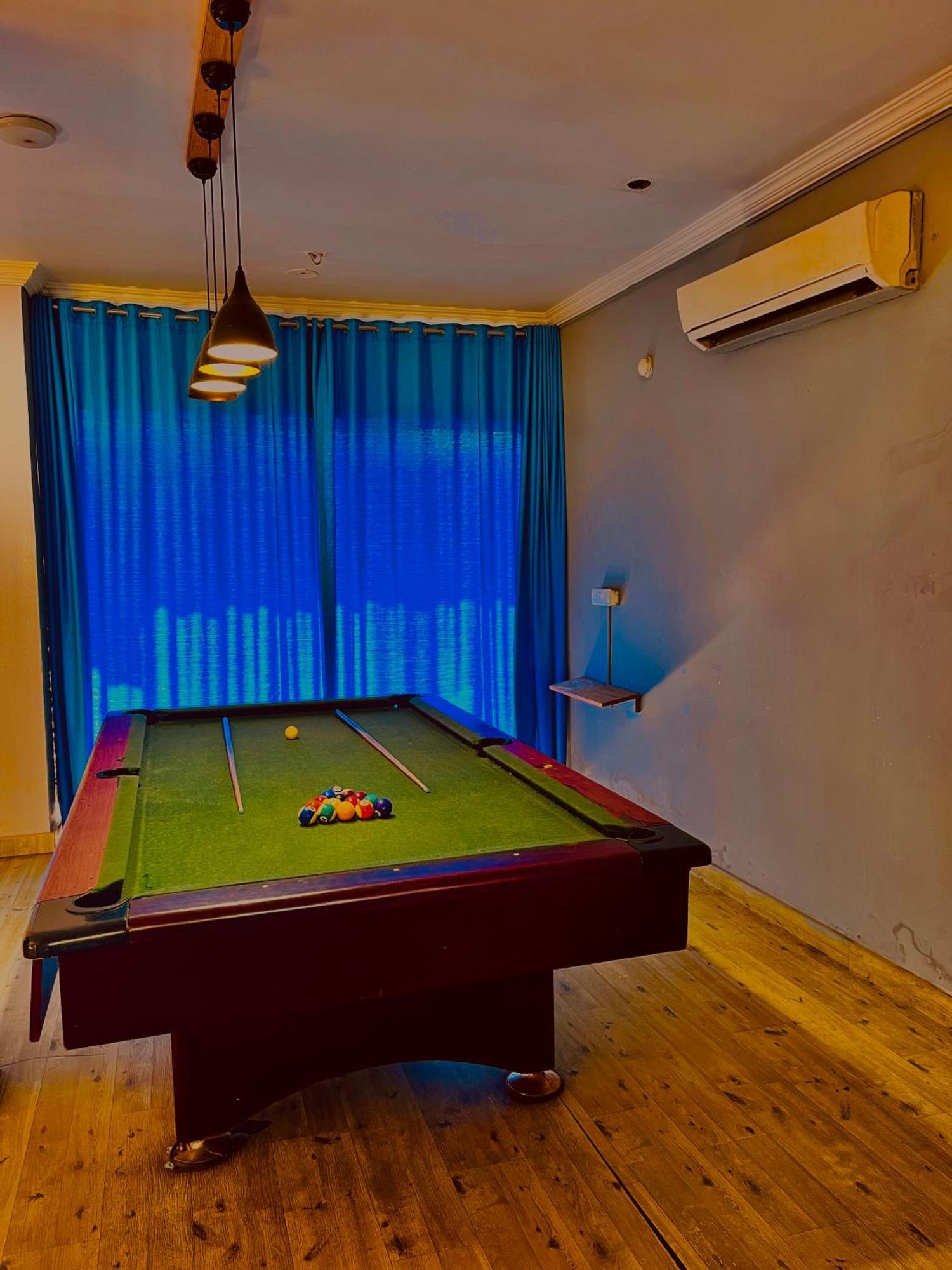 Summer Beach Resort, Goa - #Near Baga Beach #Swimming Pool #Garden #Bar #Lift #Premium Rooms #Property Of The Year #70565-84665 Calangute Dış mekan fotoğraf