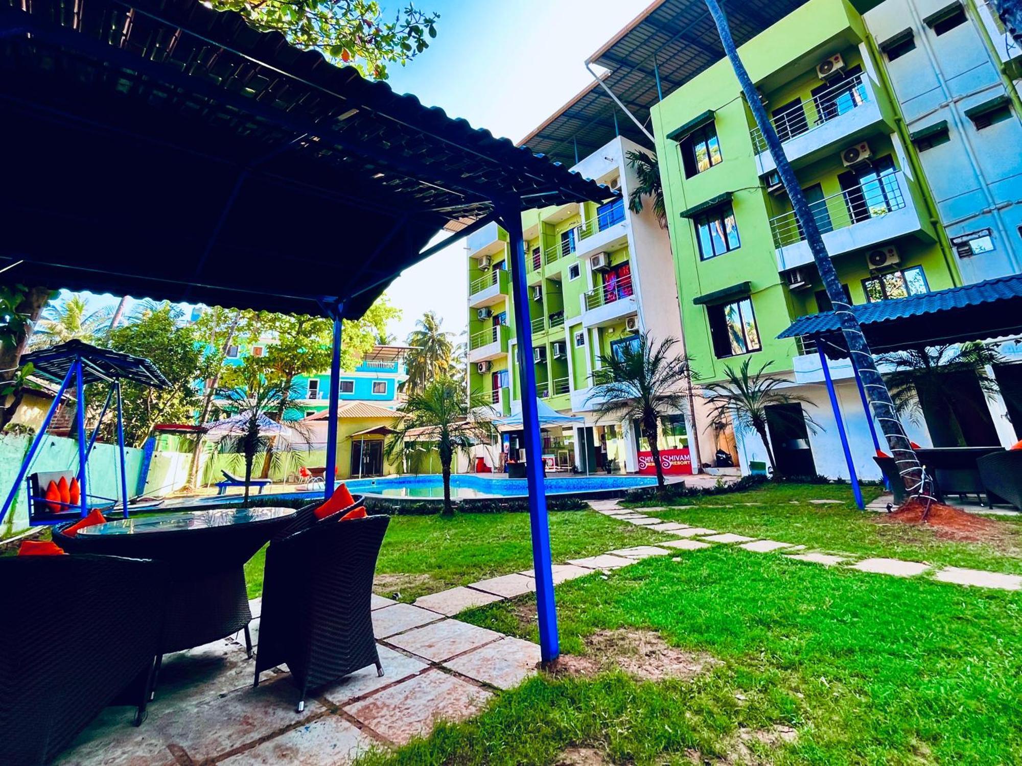 Summer Beach Resort, Goa - #Near Baga Beach #Swimming Pool #Garden #Bar #Lift #Premium Rooms #Property Of The Year #70565-84665 Calangute Dış mekan fotoğraf
