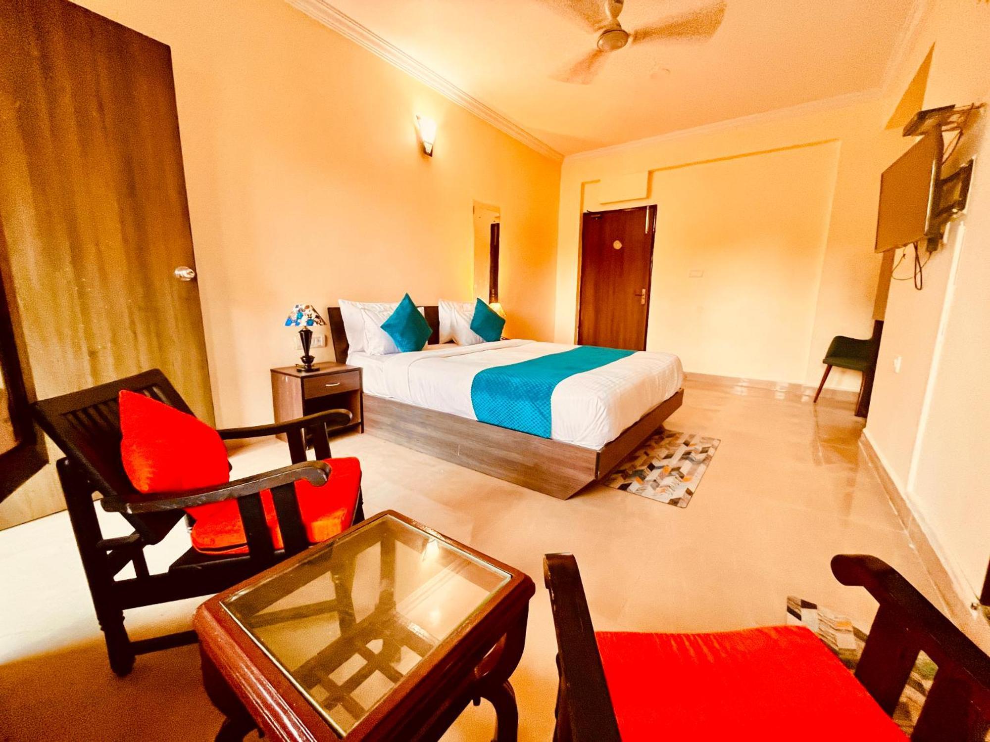 Summer Beach Resort, Goa - #Near Baga Beach #Swimming Pool #Garden #Bar #Lift #Premium Rooms #Property Of The Year #70565-84665 Calangute Dış mekan fotoğraf