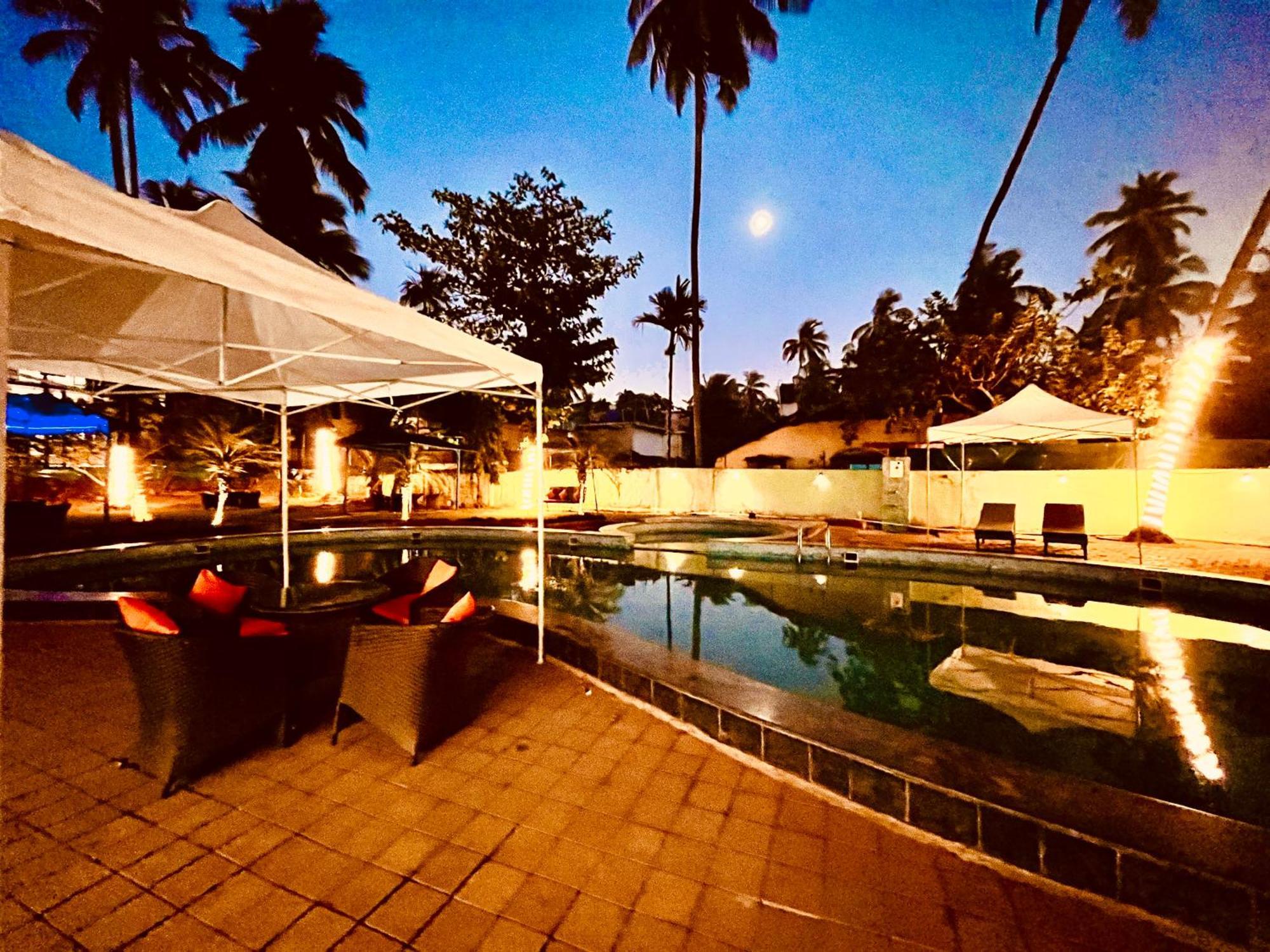 Summer Beach Resort, Goa - #Near Baga Beach #Swimming Pool #Garden #Bar #Lift #Premium Rooms #Property Of The Year #70565-84665 Calangute Dış mekan fotoğraf